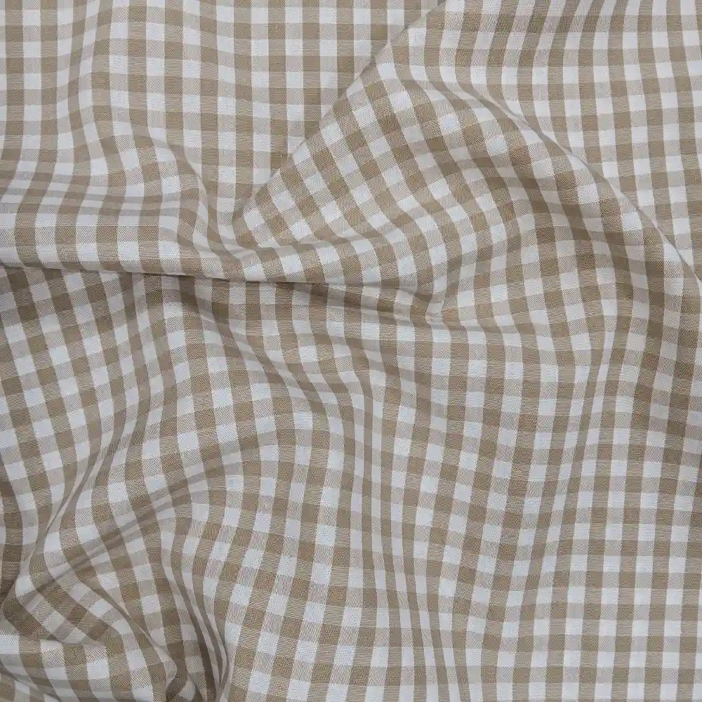 Tela de algodón con estampado de cuadros vichy en color beige y blanco