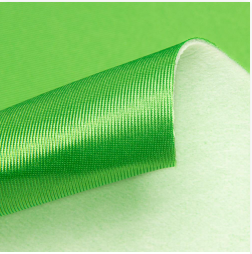 Tela de foam verde con base de rasete, 3 mm de grosor, flexible y fácil de coser, pegar y recortar sin deshilacharse. Ideal para disfraces, manualidades y decoración.