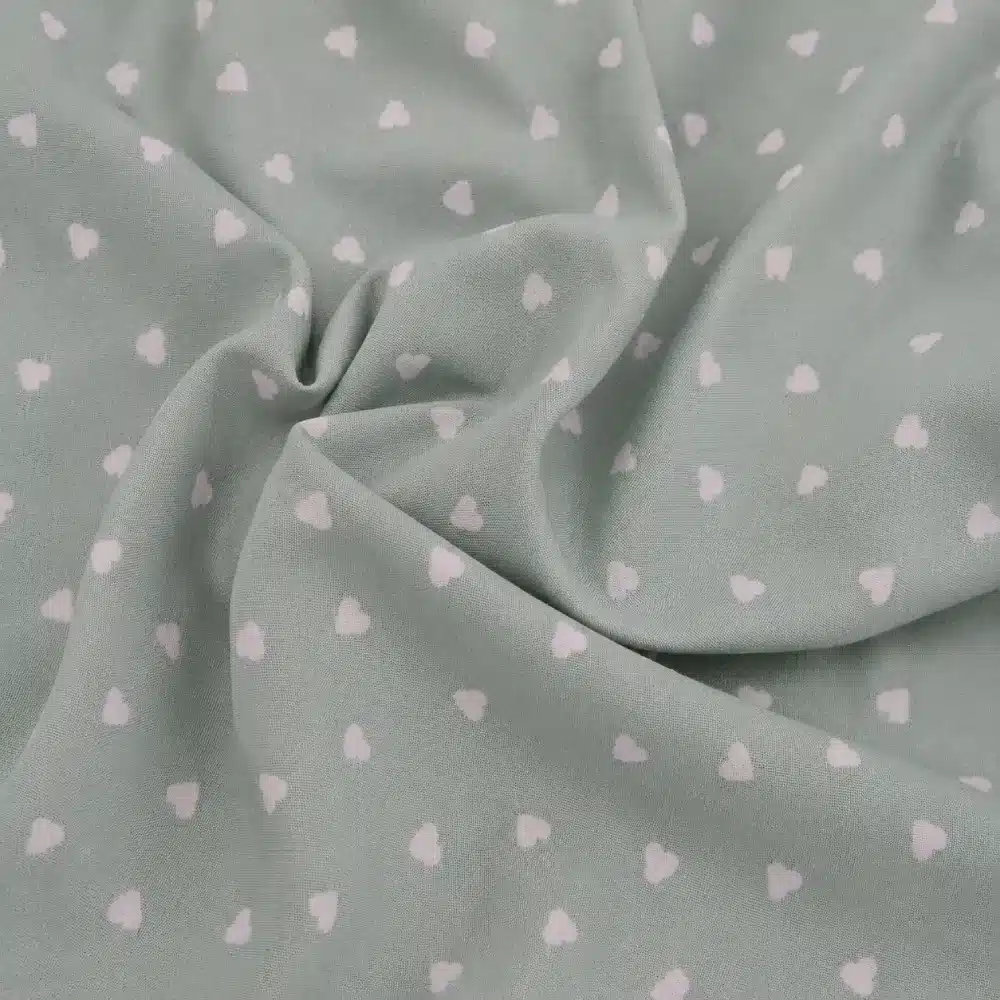tela-algodon-estampada-verde-mint-corazones-blancos-2