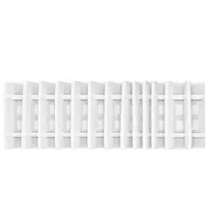 Cinta de cortina automática blanca con pequeños pliegues regulares para conseguir un fruncido uniforme en cortinas y visillos.